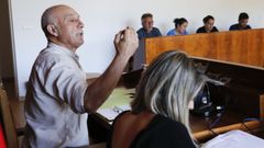 O alcalde, Xo�n Casta�o, durante unha intervenci�n no pleno