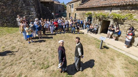 El ecomuseo Forno do Forte, ubicado en Buo (Malpica), permite acercarse a la forma de vida de las familias alfareras de la zona. En verano abre todos los das excepto los lunes y en julio y agosto se organizan visitas teatralizadas y talleres de barro para los nios.