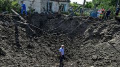 Cr�ter provocado por un misil ruso en la regi�n de Zaporiyia