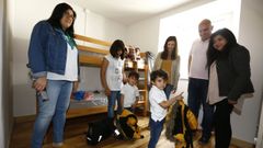 La familia de Guadalajara seleccionada, con tres menores, que se instal� en Sante