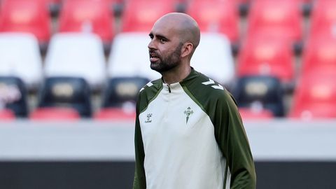 Claudio Gir�ldez, durante la sesi�n de entrenamiento de este mi�rcoles.