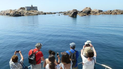 Las islas Lobeiras en la r�a de Corcubi�n.