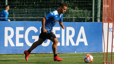 Juan Carlos Menudo, en la ciudad deportiva de Abegondo