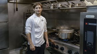 Ant�n Castro, chef de Casa Gaibor e mellor Coci�eiro Galego 2026. 