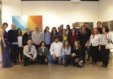 El cocinero Fernando Agrasar ofreci� una cena a veinte clientes que resultaron afortunados en un sorteo en The Style Outlets. 