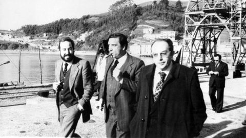 Javier Vidal en Ribadesella con Rafael Calvo Ortega, Ministro de Trabajo y con Ricardo Le�n Herrero, diputado, todos de UCD.