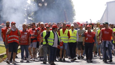 La manifestaci�n del metal por el centro de Ferrol