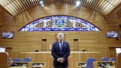 El presidente del Parlamento, Miguel Santalices, en el sal�n de plenos.