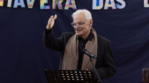 O escritor e xornalista Vctor F. Freixanes en marzo en Carballo.