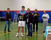 Chouza recibi� el trofeo de manos del edil boirense Manuel Romero