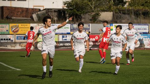 Constenla celebra el gol anotado ante el Lugo en la primera jornada de liga.