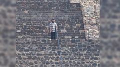 Imagen captada por los turistas del�autor del tiroteo en Teotuhuac�n, M�xico