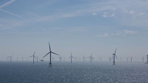 El parque e�lico Nordsee Ost, en el Mar del Norte, un modelo que cient�ficos del CSIC y de las universidades de Gerona y Barcelona no aconsejan importar a la Costa Brava