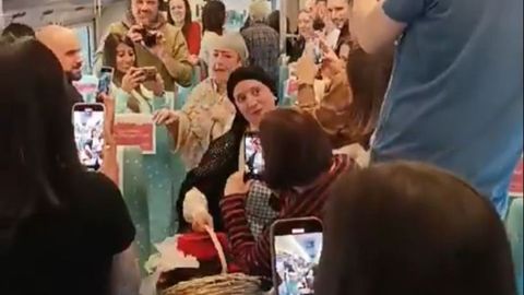 Imagen del encuentro en el tren de creadores de contenido