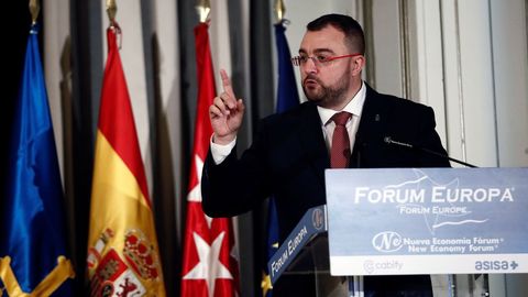 El presidente del Principado de Asturias, Adrin Barbn, protagoniza este lunes un desayuno informativo de Nueva Economa Frum