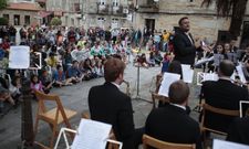 En Os Pendellos se celebr� ayer el acto inaugural del curso, con concierto de la Banda de Agolada. 