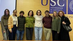 En la imagen, los profesionales del programa de intervencin familiar del rea sanitaria, en Compostela