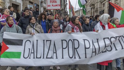 Frente a la Facultade de Medicina. Sanidade Galega con Palestina convoca una concentraci�n contra la presencia de m�dicos israel�es en el congreso de la Red Europea de Investigaci�n de Medicina de Familia.