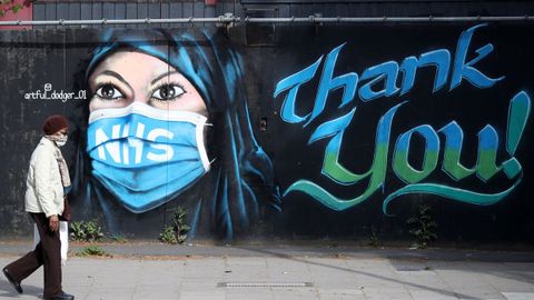 Un mural pintado durante la pandemia en Londres