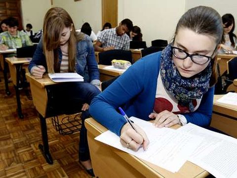 El IES Vilar Ponte es uno de los centros donde se hace la selectividad.