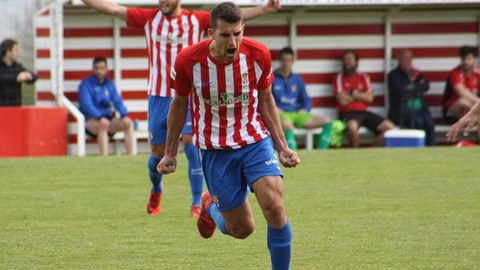 Claudio durante un partido con el Sporting B