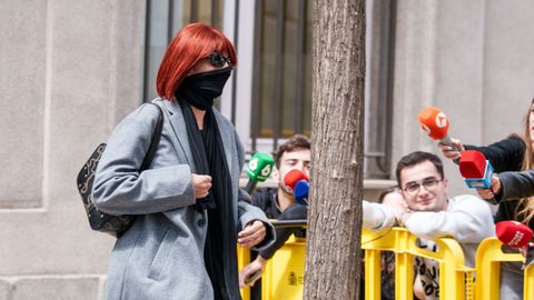 La exmujer del ex asesor ministerial Koldo Garc&iacute;a, Patricia &Uacute;riz, a su salida del Tribunal Supremo