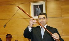 Luis Aragunde cogi� el bast�n de mando de alcalde en 2009, sustituyendo a Cores Tour�s. 