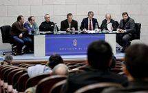 Los accionistas mostraron su inquietud por el futuro en una Junta que dur� dos horas y media.