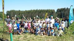 Un grupo de estudiantes de educaci�n primaria del CEIP de Teixeiro visitaron el Bosque Gadis, una iniciativa llevada a cabo por Amicos.