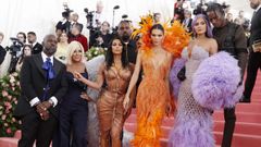 , Corey Gamble, Kris Jenner, Kim Kardashian West, Kanye West, Kendall Jenner, Kylie Jenner y Travis Scott