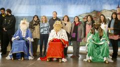 Los reyes magos del Xuven visitan el colegio de A Pastora