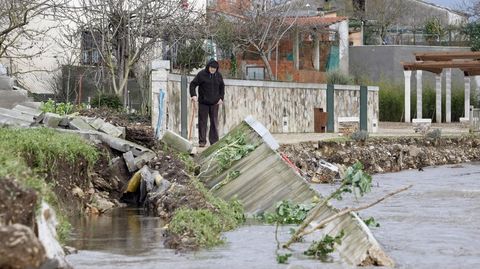 Da�os en la escollera del paseo fluvial de Monforte, por las inundaciones de enero del 2011
