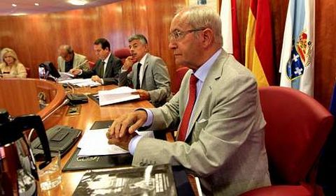 El Valedor do Cidad�n Luis Espada present� ayer el informe al pleno.