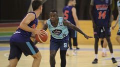 Chaz Williams (9) anot� 18 puntos en el amistoso de A Coru�a ante Melilla.