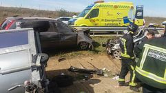 Accidente en la A-66 a la altura de Villama��n.Accidente en la A-66 a la altura de Villama��n
