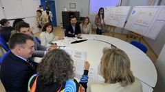 El conselleiro Rom�n Rodr�guez en Lugo explicando los proyectos de ahorro energ�tico