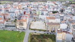 El edificio se construir� en el solar del centro de la imagen, donde estuvieron las viviendas de los maestros
