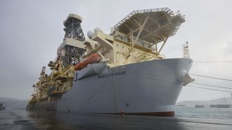 El Noble Voyager, atracado en Langosteira