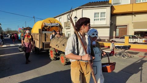 La tarde soleada anim� la participaci�n de disfraces de todo el municipio