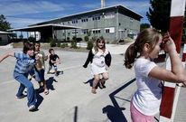 El colegio de O Incio, en imagen, contar� con un profesor m�s al tener 7 alumnos de infantil. 