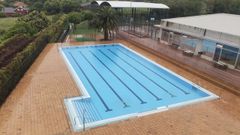 Piscina municipal de Carral.
