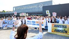 Los m�dicos del hospital �lvaro Cunqueiro de Vigo exigieron el lunes la dimisi�n de la ministra.