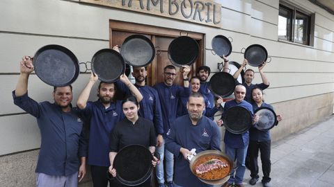 O Tamboril, Santiago