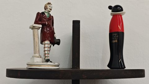 <br />�Carlos Pazos. Las ir�nicas esculturas del artista.