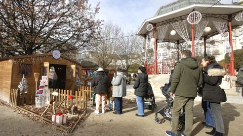Pap Noel tena cola este lunes por la maana