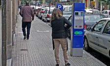 Doctor Teixeiro es una de las calles del Ensanche con mayor rotaci�n de veh�culos en la ORA.