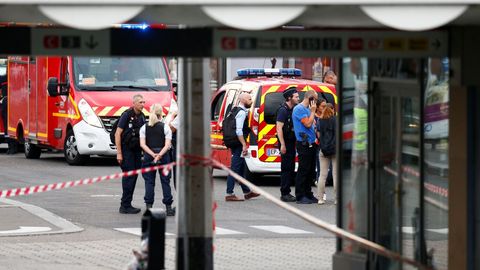 La polica y la gendarmera se desplegaron por la estacin de autobuses de Villeurbanne, donde tuvo lugar el ataque