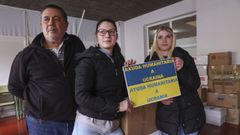 Nika, en el centro, es hija adoptiva de Enrique Iglesias, que tiene en acogida tambi�n a Anastasia