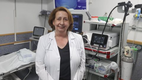 En la imagen, Ana Echarri, jefa del Digestivo en el CHUF