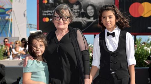 Agnieszka Holland, a su llegada a la proyeccin de su filme en Venecia.